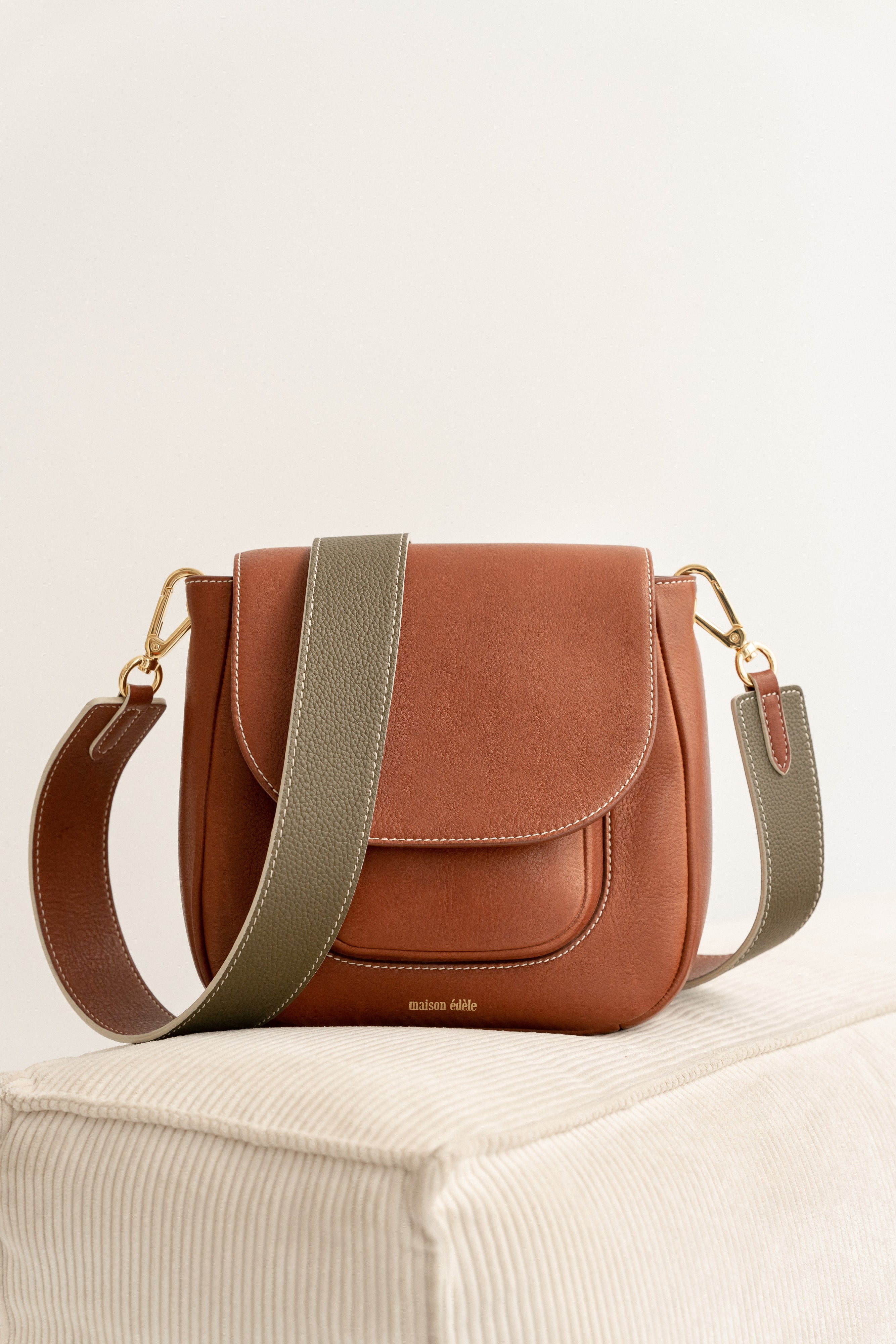 Camel Edèle, Large Camel and Khaki Shoulder Bag