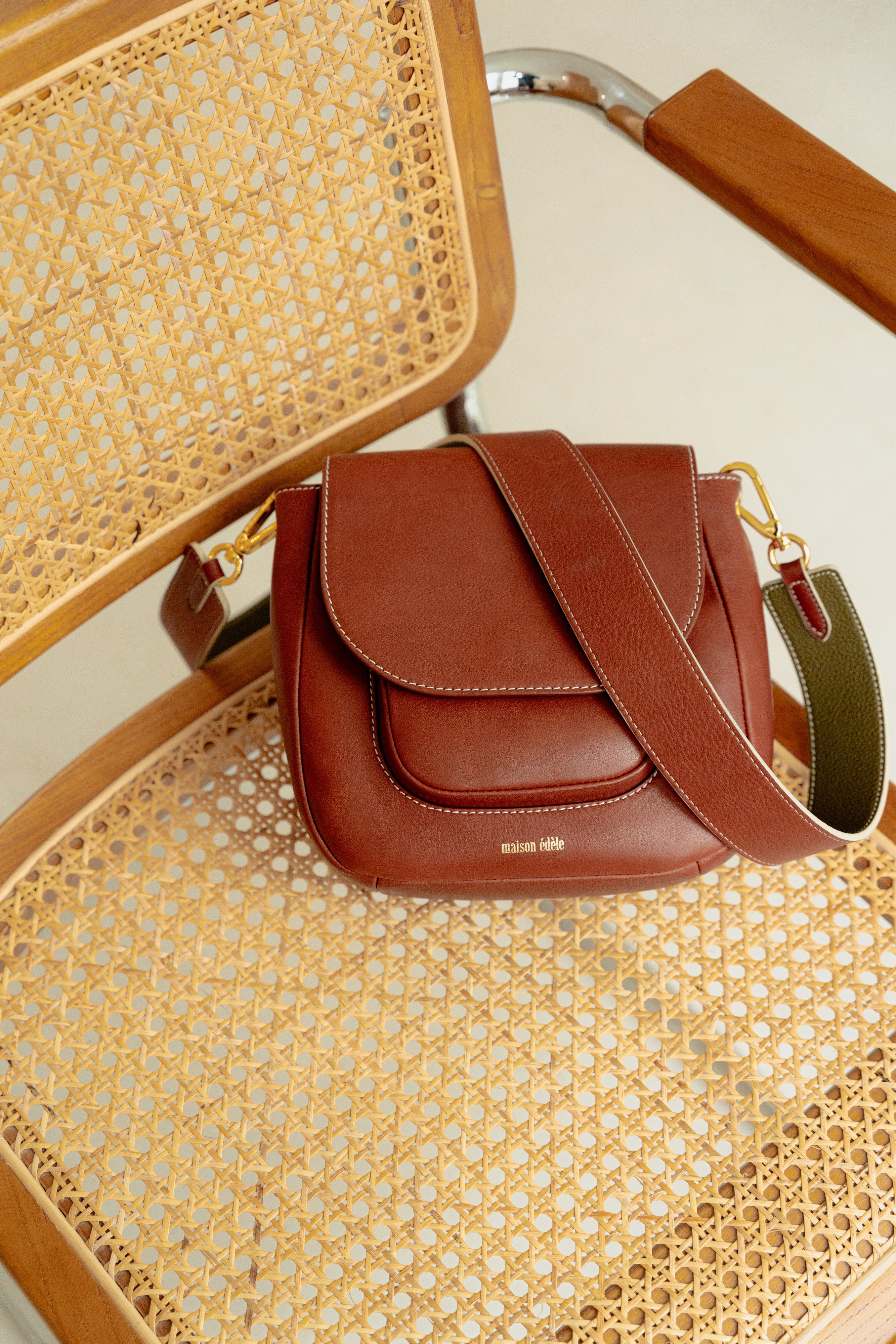 Camel Edèle, Large Camel and Khaki Shoulder Bag