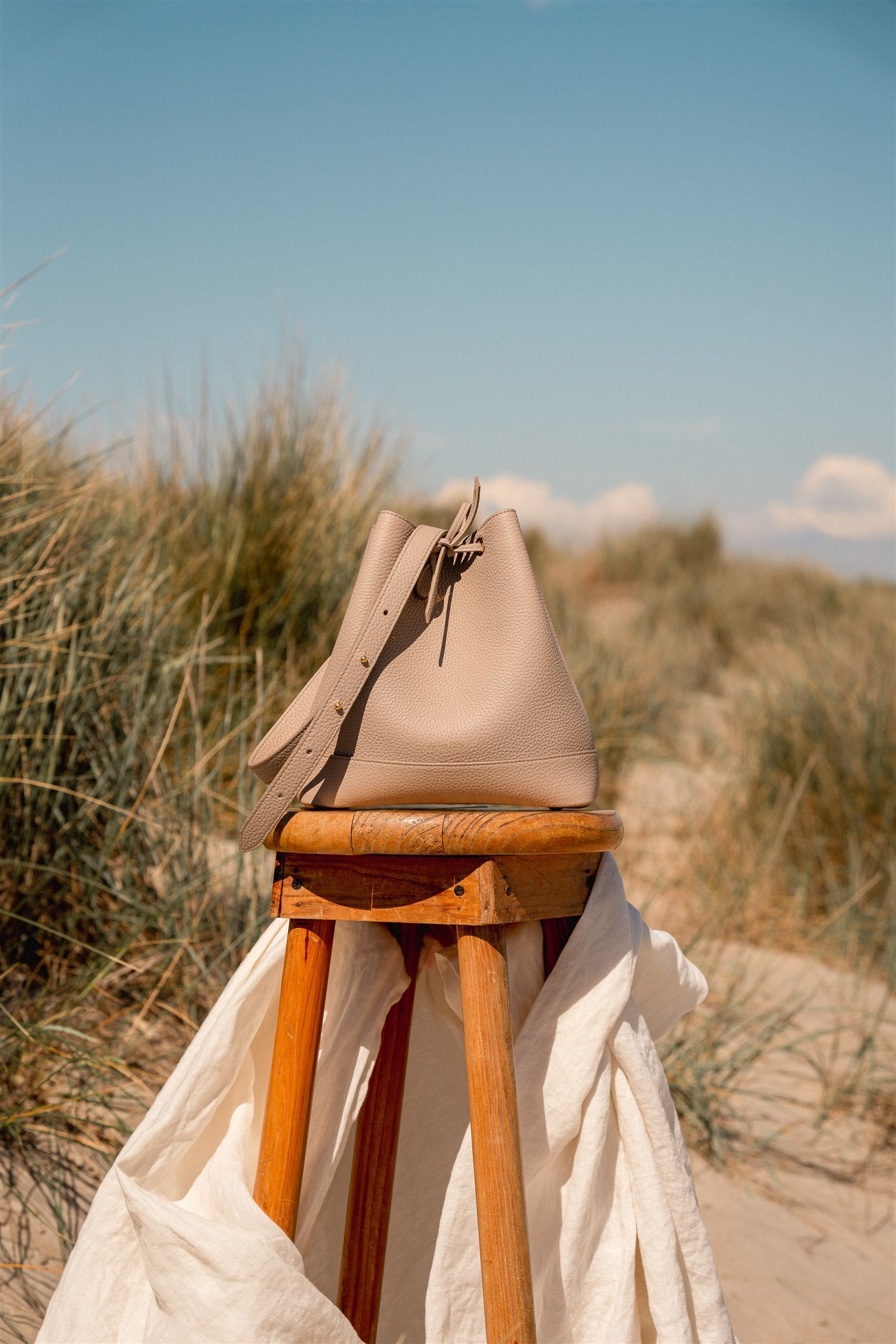 Cléome Fixed Shoulder Strap, Pebble