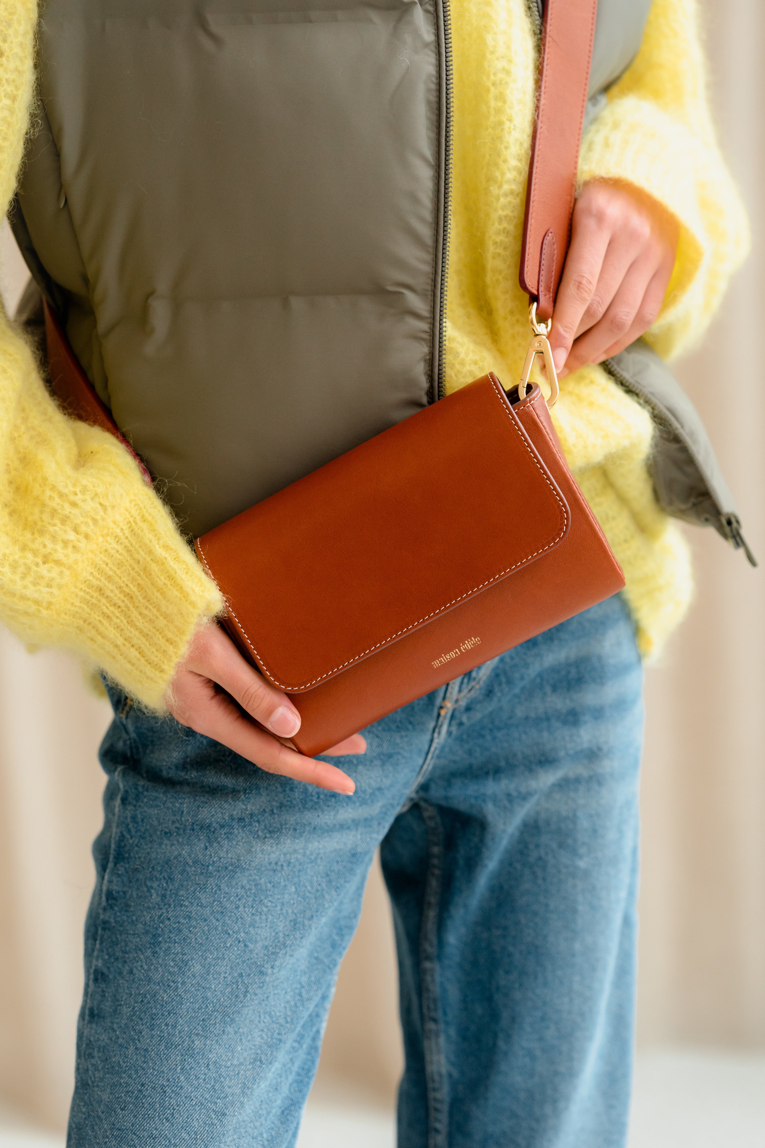 Iris Camel, Bandoulière Large Camel et Rouge Bisous