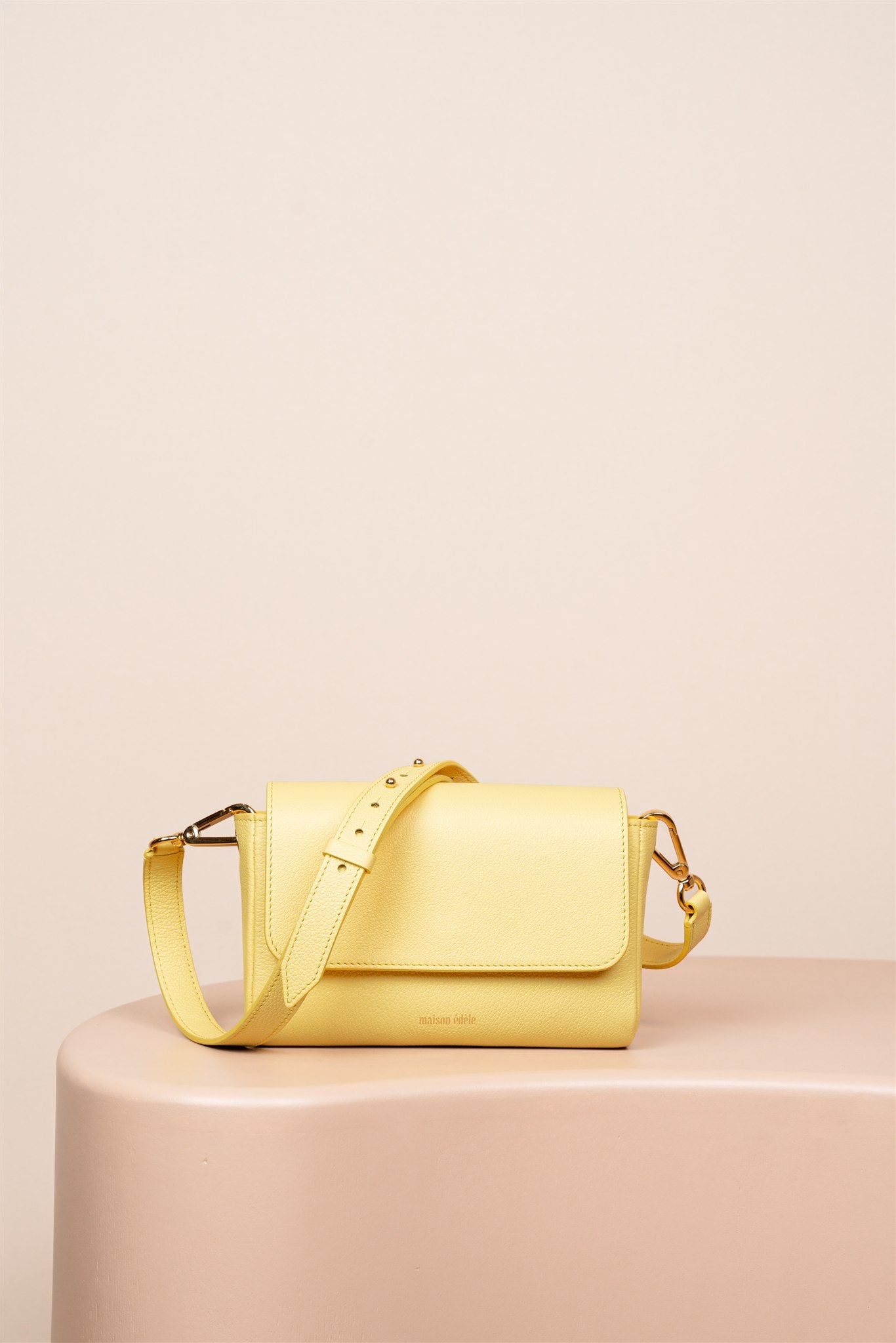 Iris Mimosa, Ceinture, Mimosa