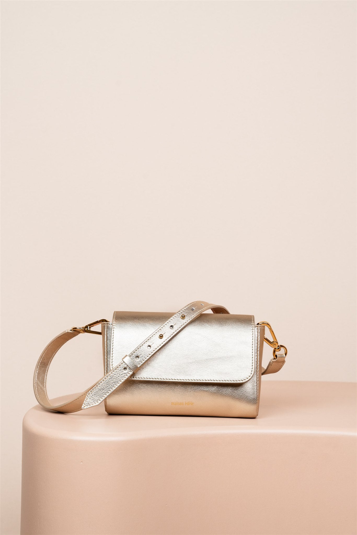 Iris Champagne, Ceinture Champagne