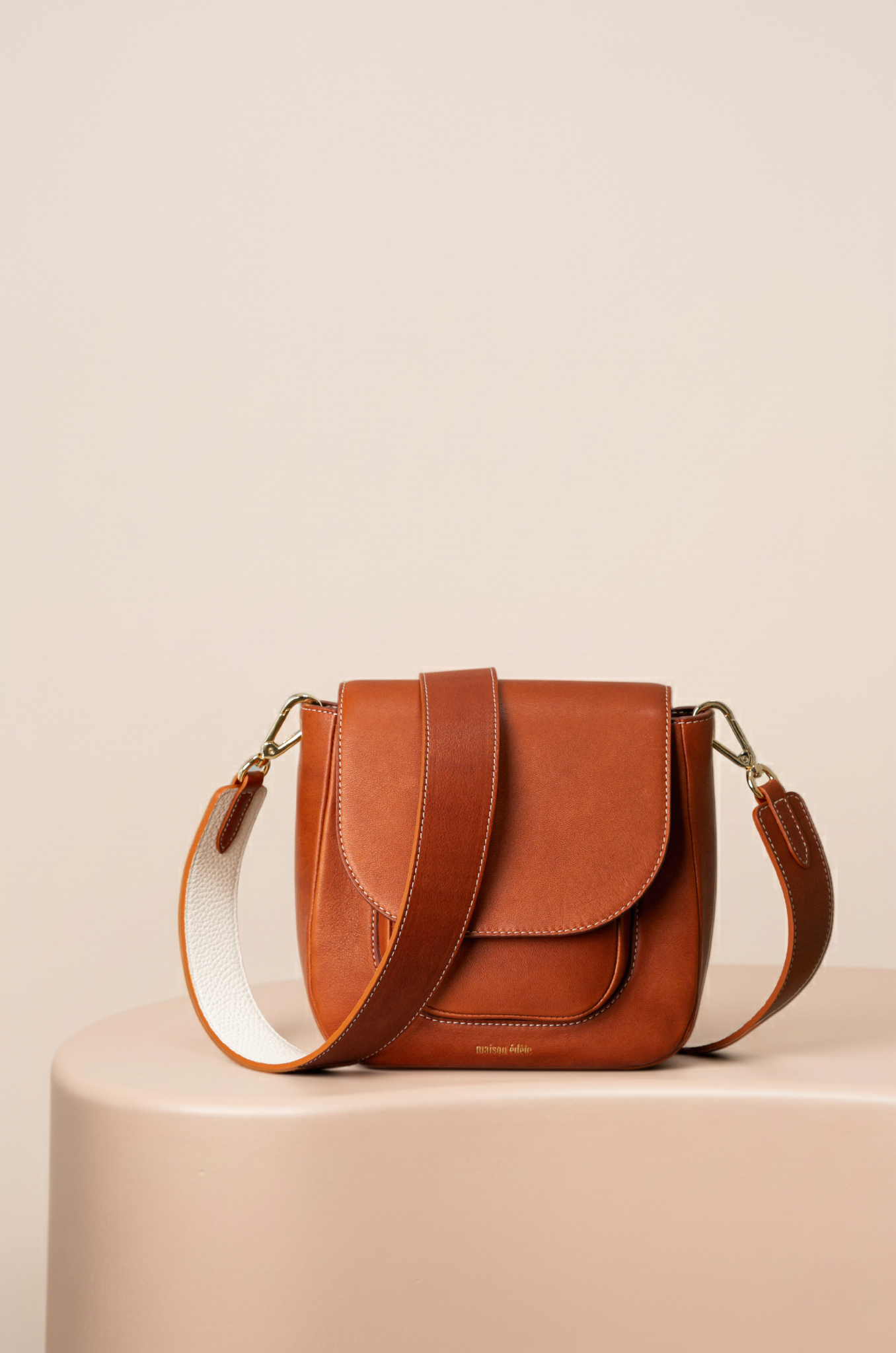 Camel Edèle, Camel Wide Shoulder Bag and Iced Latte
