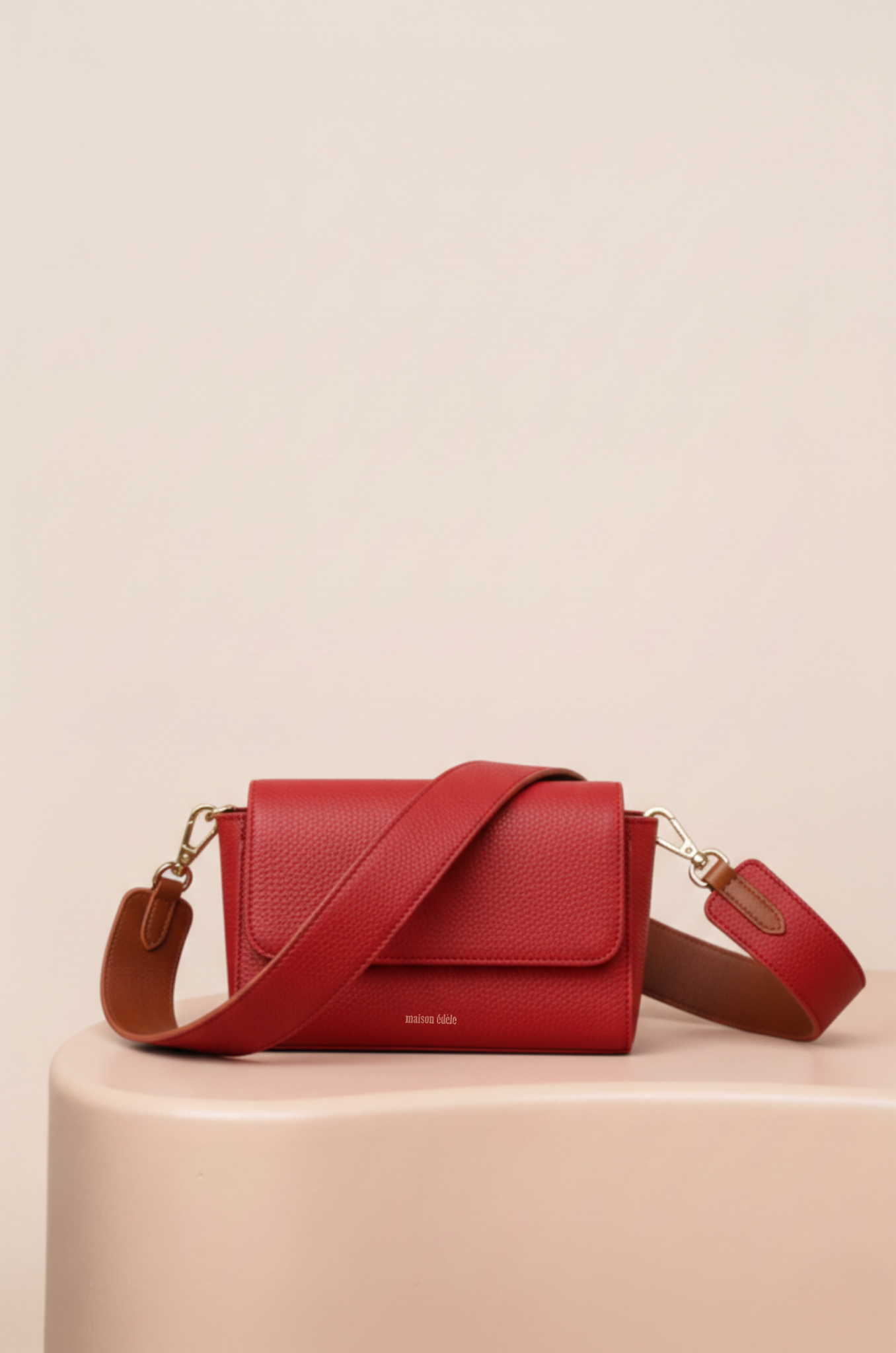 Iris Rouge Bisous, Bandoulière Large Rouge Bisous et Camel