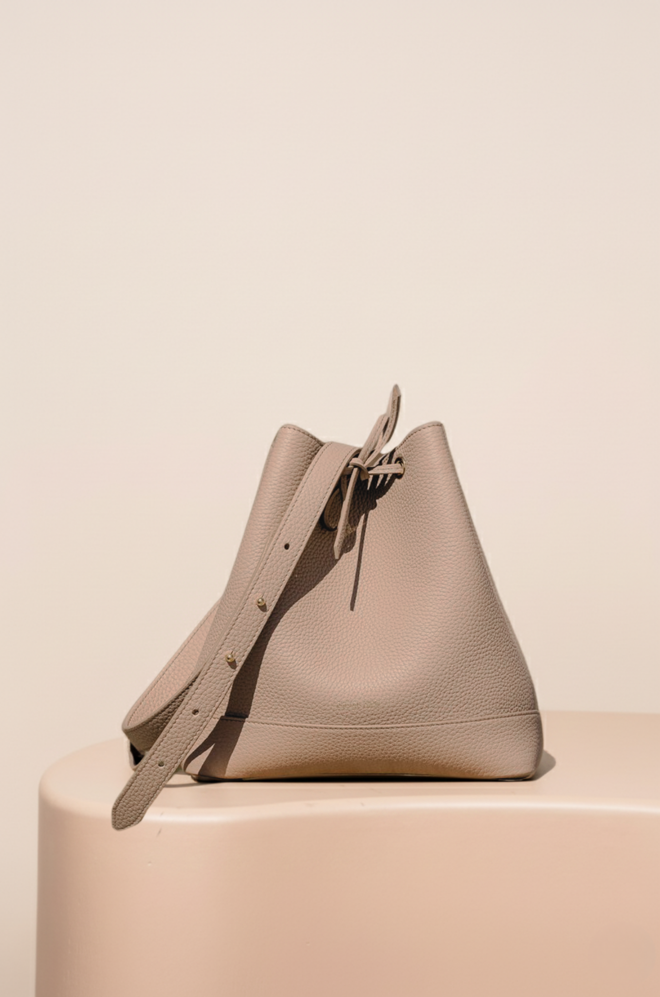 Cléome Fixed Shoulder Strap, Pebble